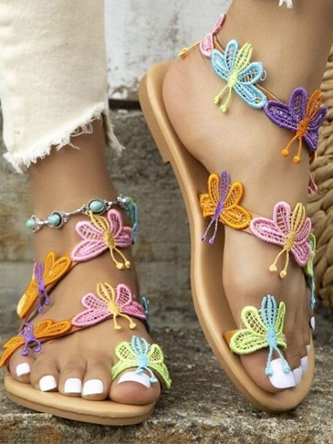 sandalias de mariposas